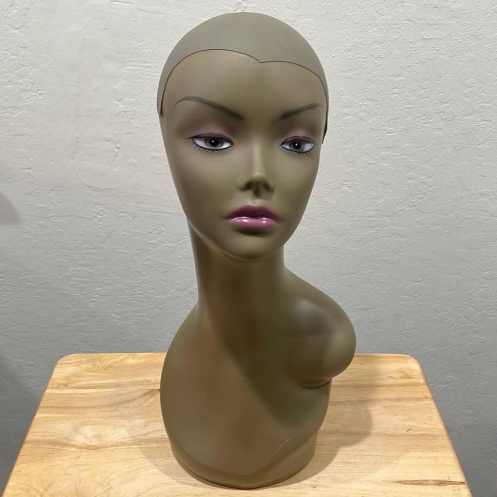[35] Mannequin Head Plastic Display for Wigs Hats Sunglasses Jewelry